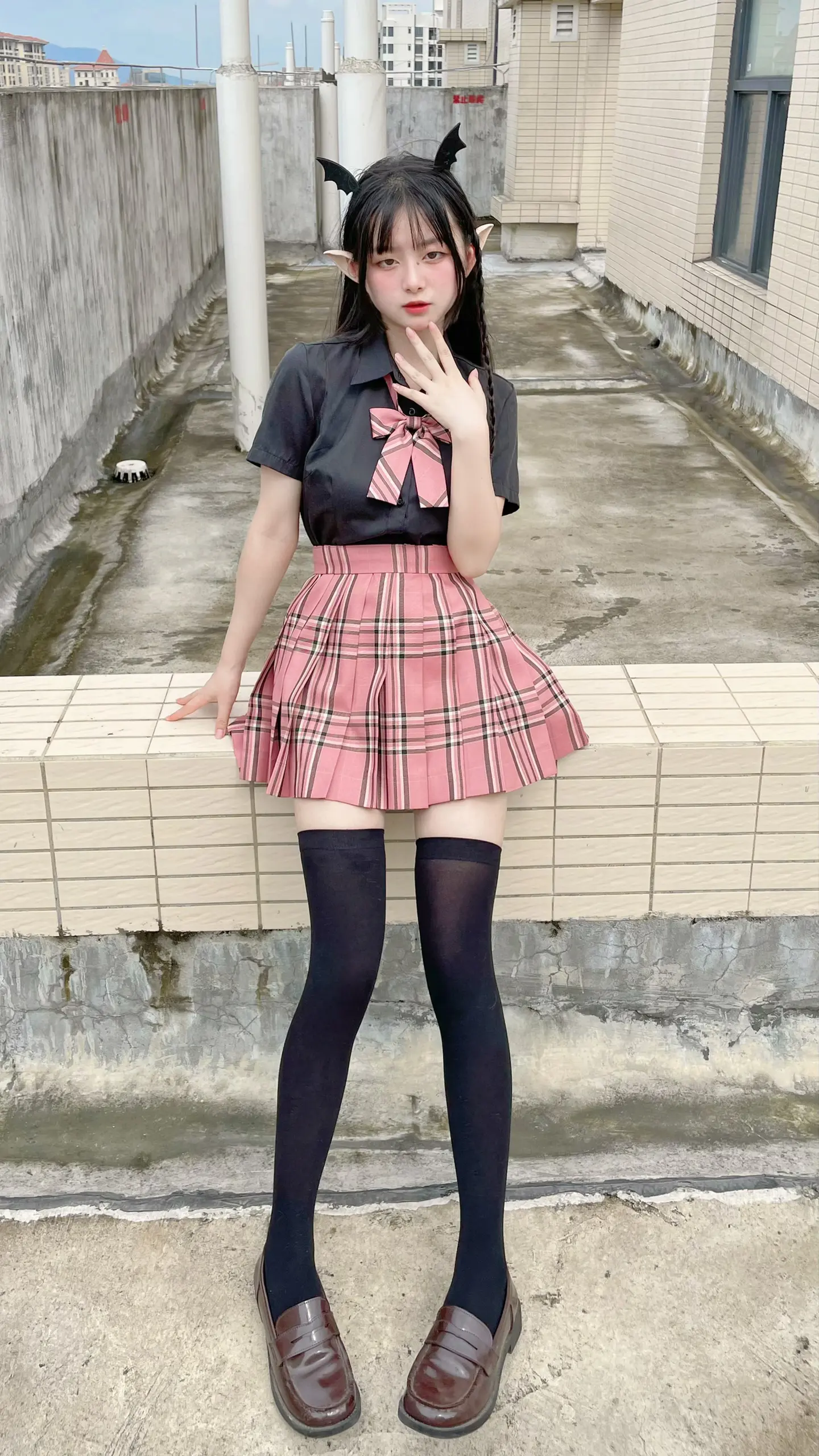 既然你喜歡玫瑰 就不要打擾我這種無名小花.