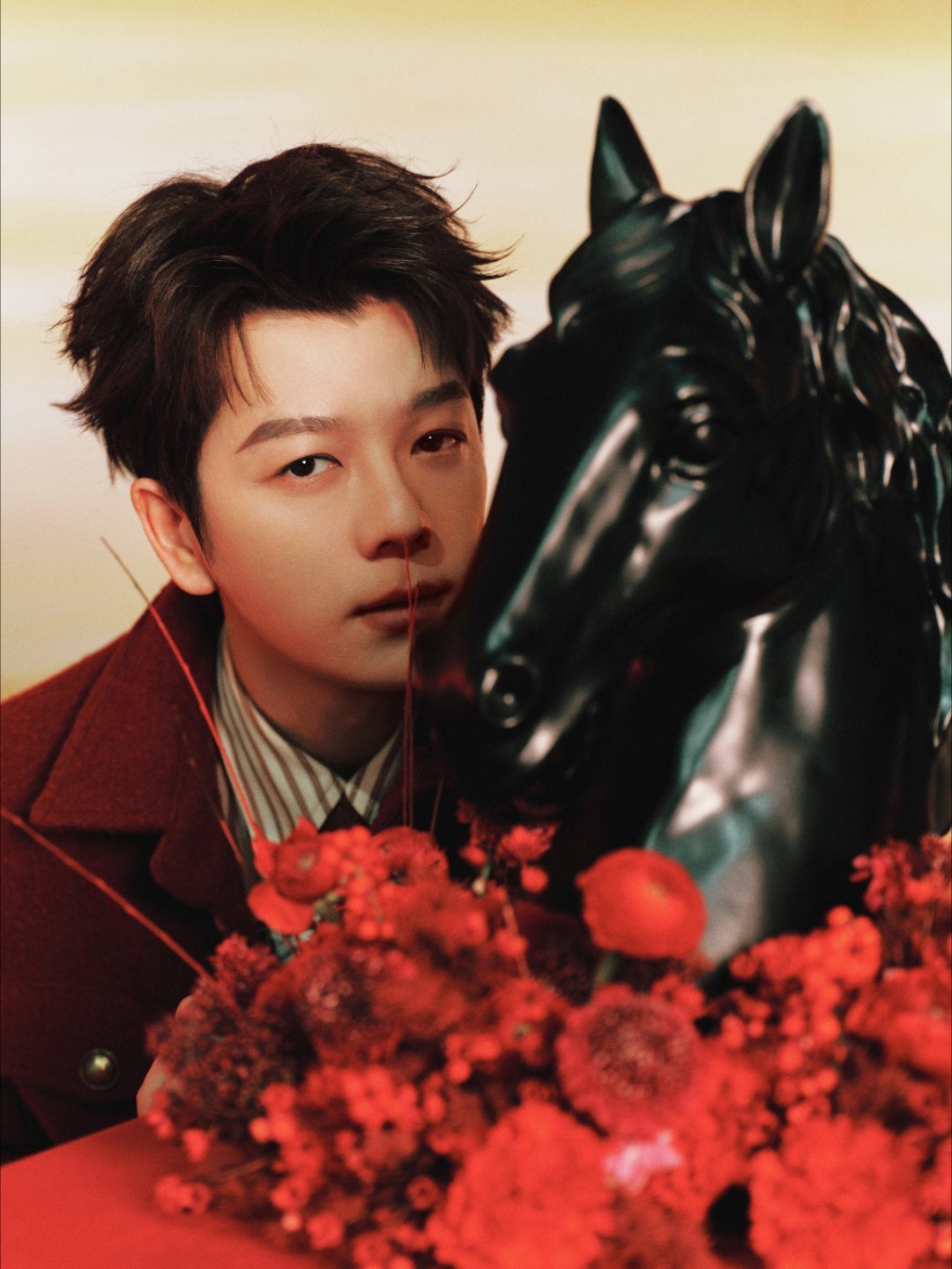 王栎鑫春晚掌上明珠王栎鑫三春掌公主王栎鑫不愧是春晚掌公主，连续三年扇镜头转场太丝