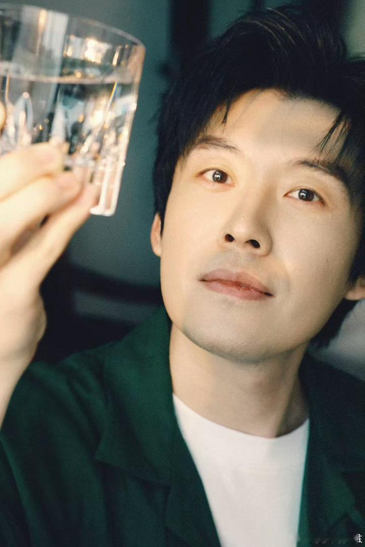 王传君马旭东cp名君自东来、王传君马旭东君自东来合体王传君马旭东每一次合体，君自