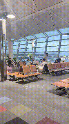 哈哈………莎莎火腿肠是这么开的吗？咋就做什么都那么可爱呢！

亚运会一结束一大早