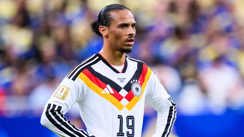 面对巴拉圭，萨内全场比赛8次尝试过人，全部失败！据数据网站whoscored，萨