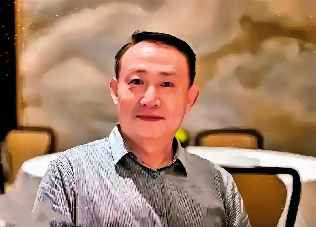 卢麒元的言辞引发热议，这次他将矛头直指“十五五”规划中悄然复活的“华盛顿共识”。