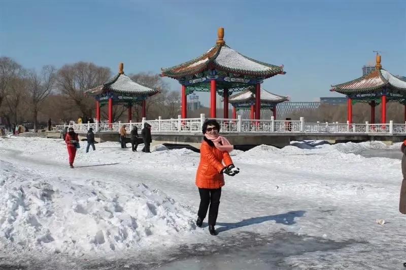 身为东北人，你讨厌冬天吗我是东北人，我喜欢冬夭，尤其喜欢看雪和雾淞，入冬己来，天