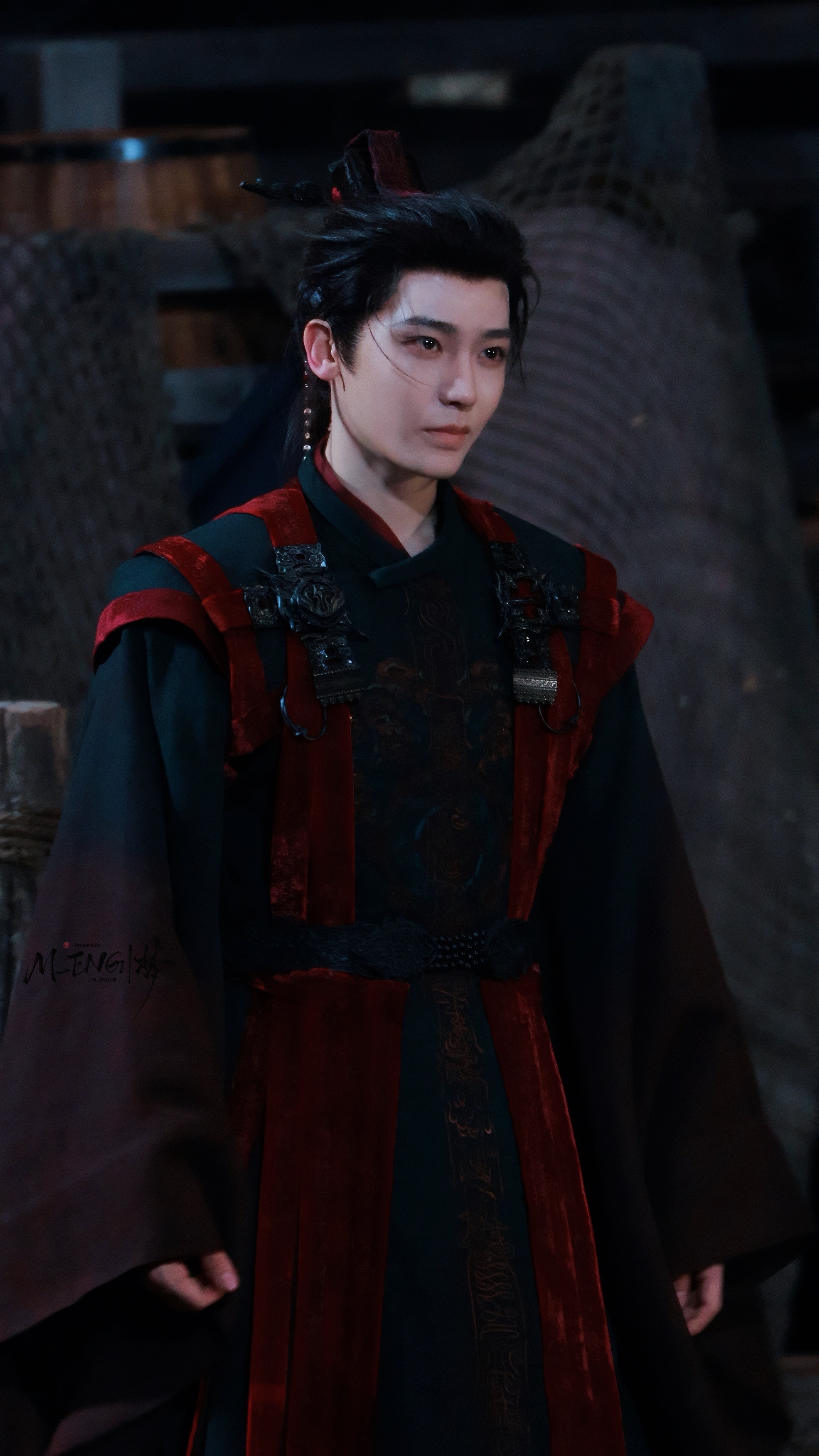 侯明昊[超话]  反复品鉴的美貌侯明昊  | 侯明昊容尘子 ​​​