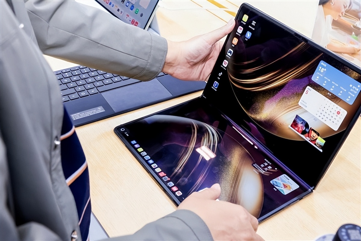 鴻蒙織就全場景網絡 華為以科技實力領跑數智科技大會