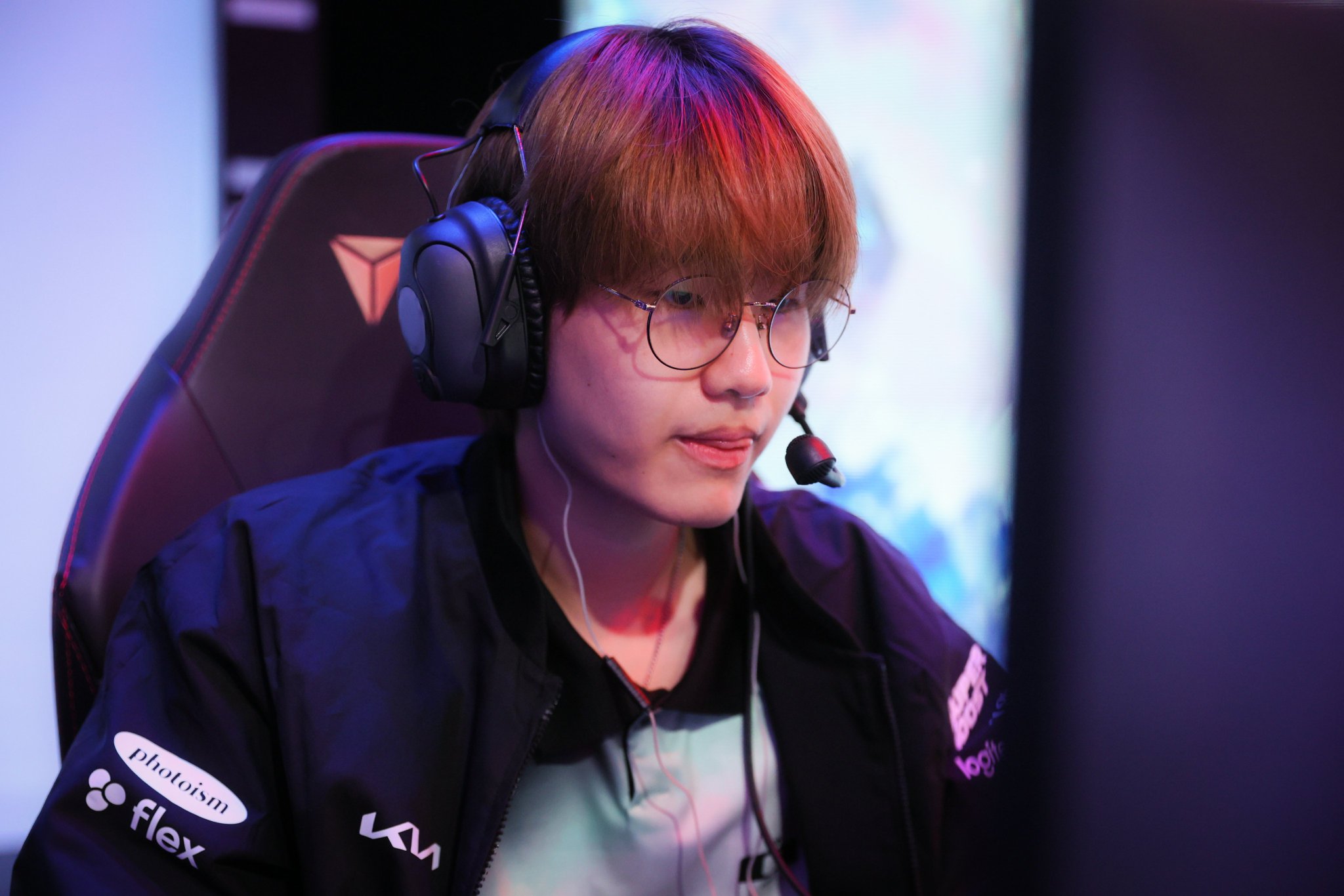 外媒统计：DK辅助Career在K杯12场选10个英雄，领先其他辅助