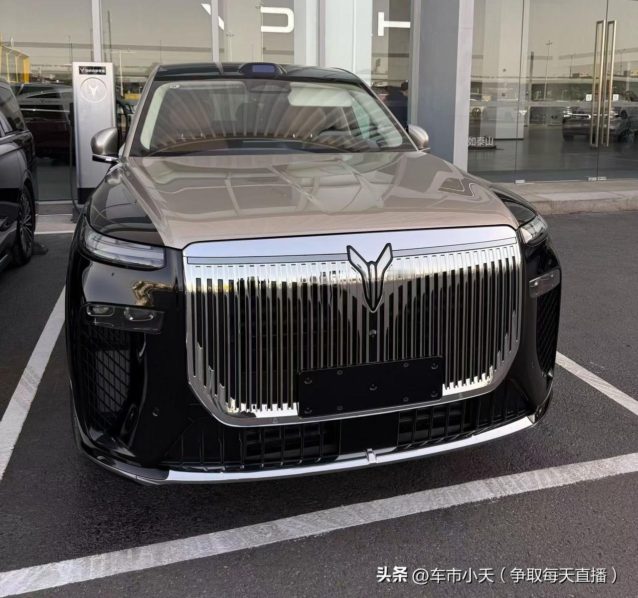 在东风众多品牌里，岚图是最成功的一个，而且岚图的成功主要在设计上。岚图里的梦想家