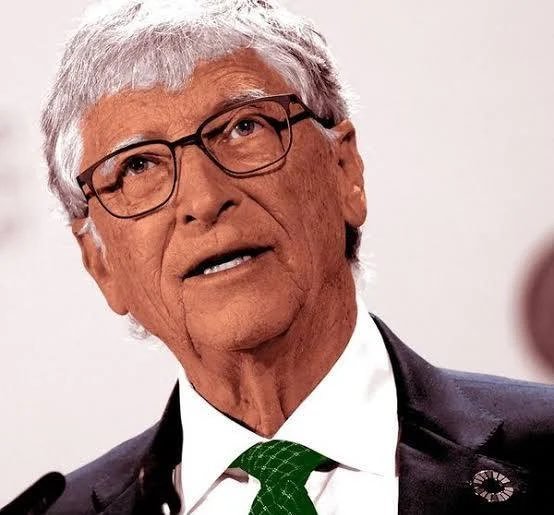 今天公开的爱泼斯坦文件中，比尔盖茨公众形象彻底完蛋了。文件显示，比尔盖茨与俄罗斯