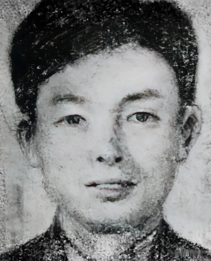 [微笑]1930年，傅有智被叛徒出卖被抓，敌人将他押上刑场连开五枪，他也应声倒地