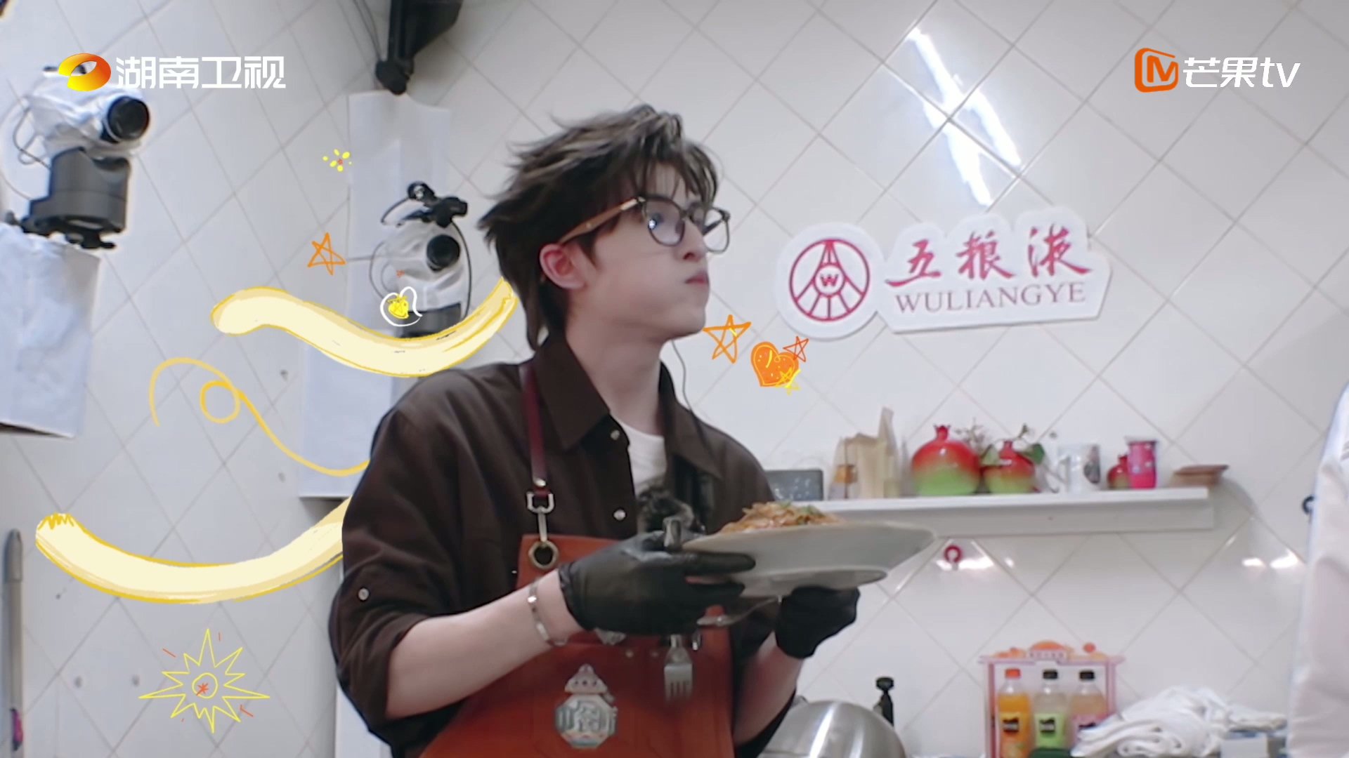 沈月说尹浩宇的炒面好吃到得加钱 中餐厅名场面 中餐厅 尹浩宇海鲜炒面一出手，好评