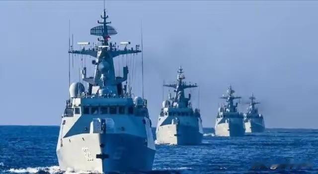 1. 美日俄朝紧盯中国下一步动作 中国稳扎稳打未轻易下场：美国制裁致俄罗斯石油出