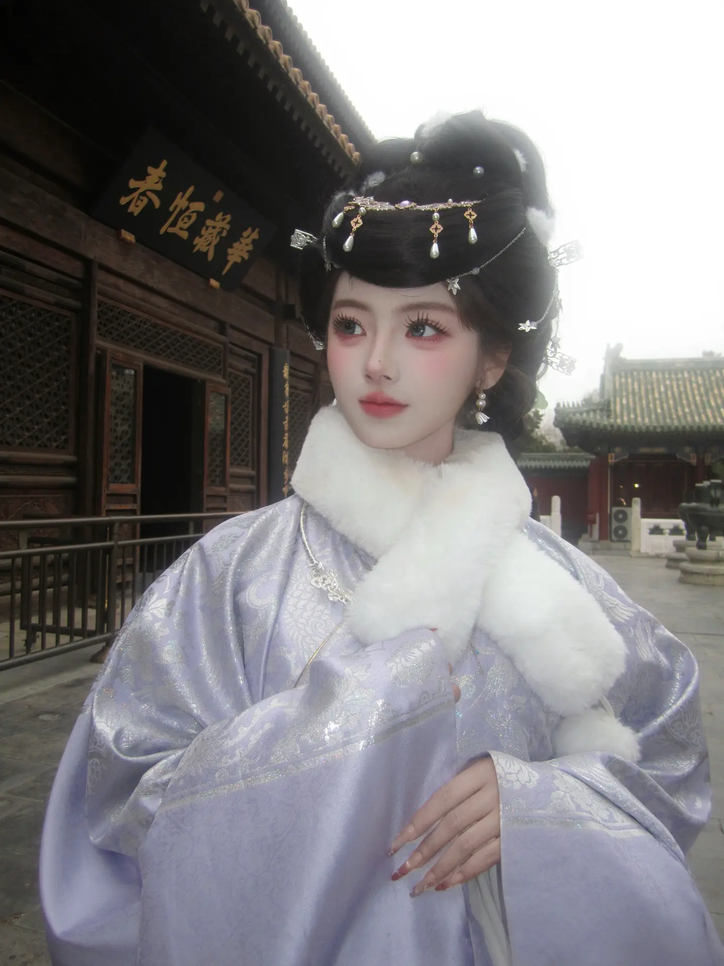 只愿君心似我心 定不负相思意。回复   听劝