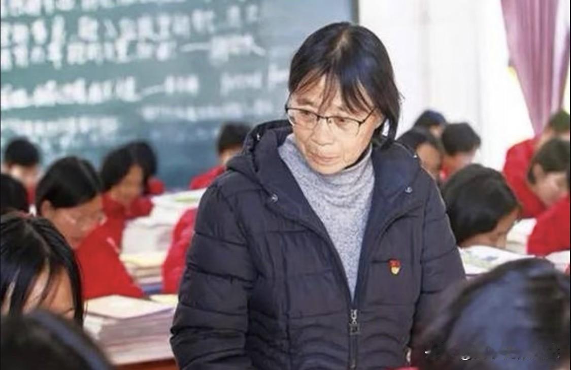 著名教育家张桂梅校长说：
“假期比的不是成绩，是谁能自律！没有什么逆袭，优秀的孩