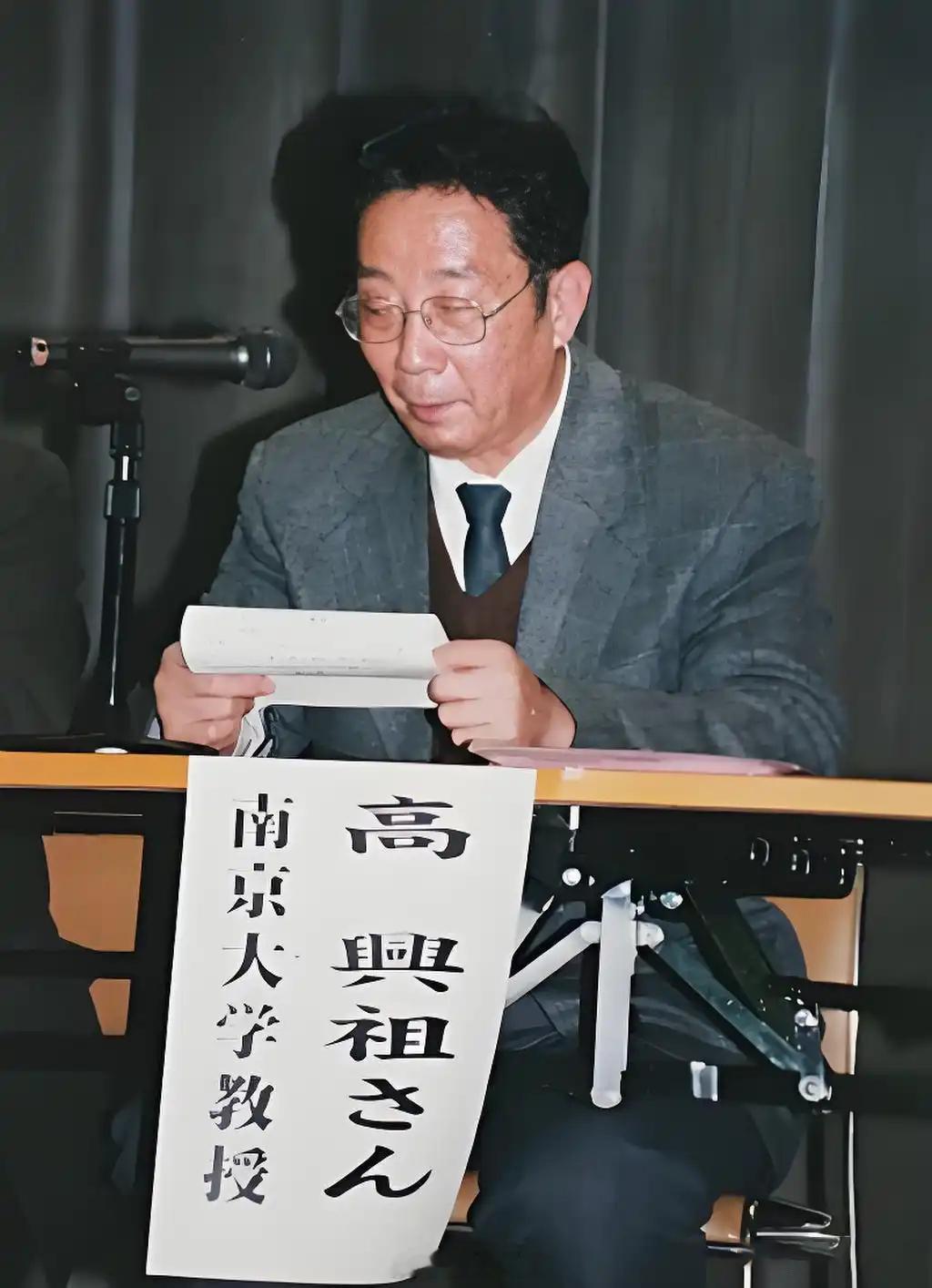 其实，在1978年以前，很少有人知道南京大屠杀！60年代左右，南京大学历史系老师