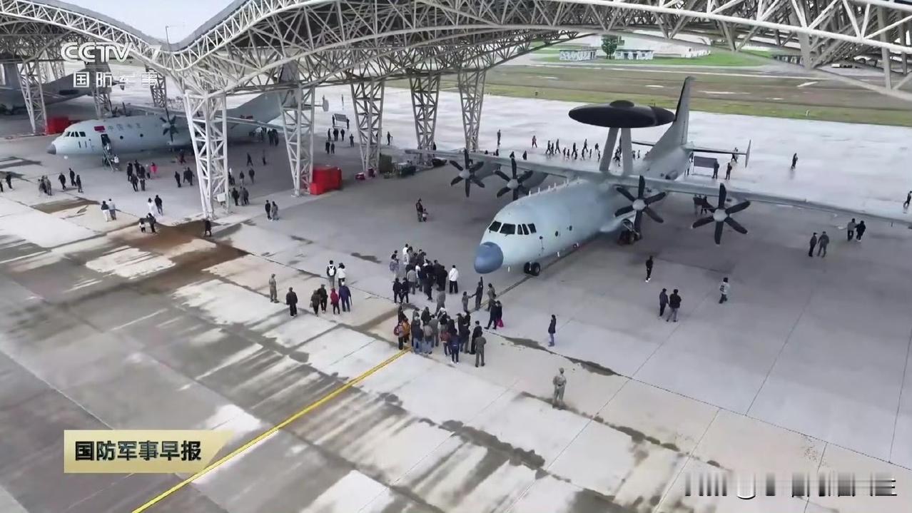 哎，真是羡慕嫉妒恨啊[大哭][大哭][大哭]
长这么大连运-5都没接触过，人家竟