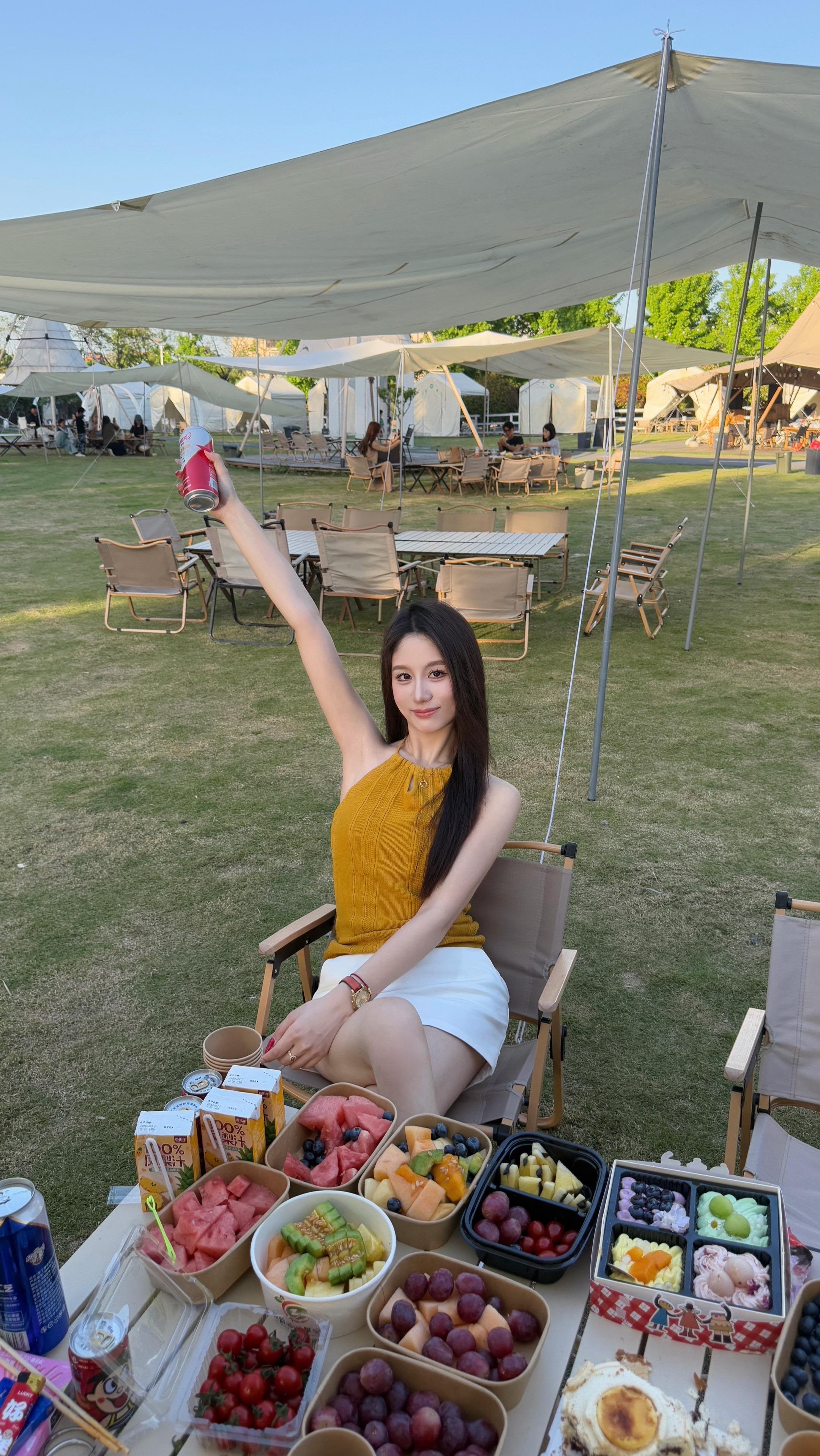 人只要不干正事 干什么都幸福！🏕️