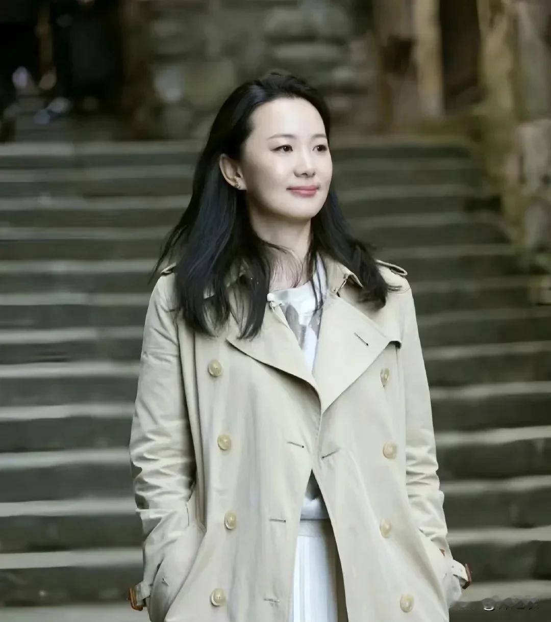 演员为什么？年纪大了都想演正剧，因为正剧比较容易得奖呀，而且并不是一定一直都要演