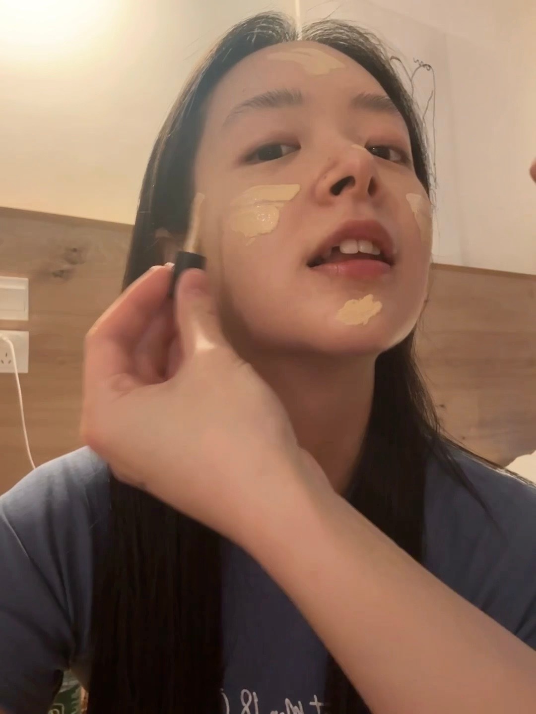 当我把我的头交给朋友 ​​​