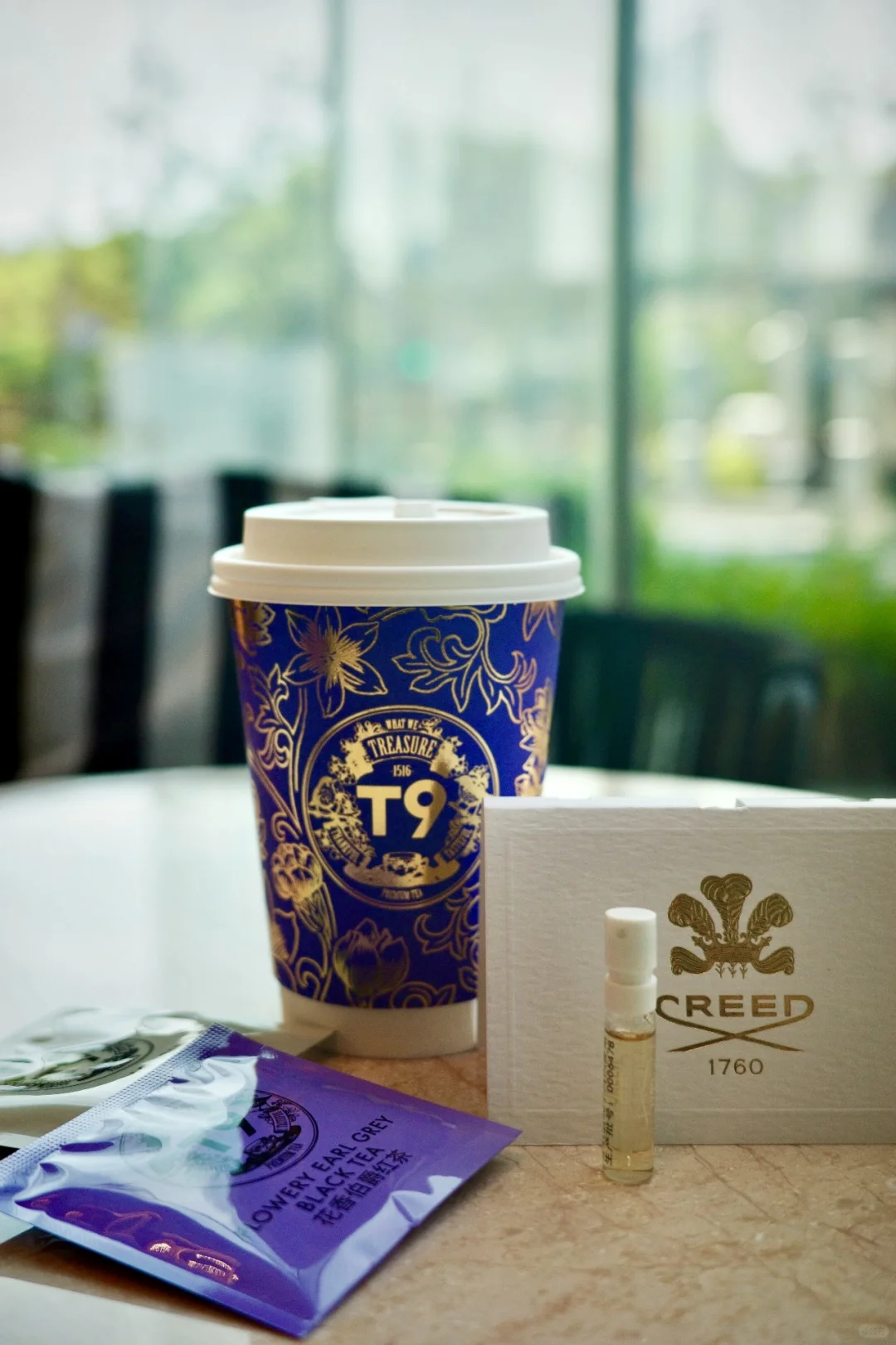不愧是上海啊，喝茶拿铁得香水 city不city啊