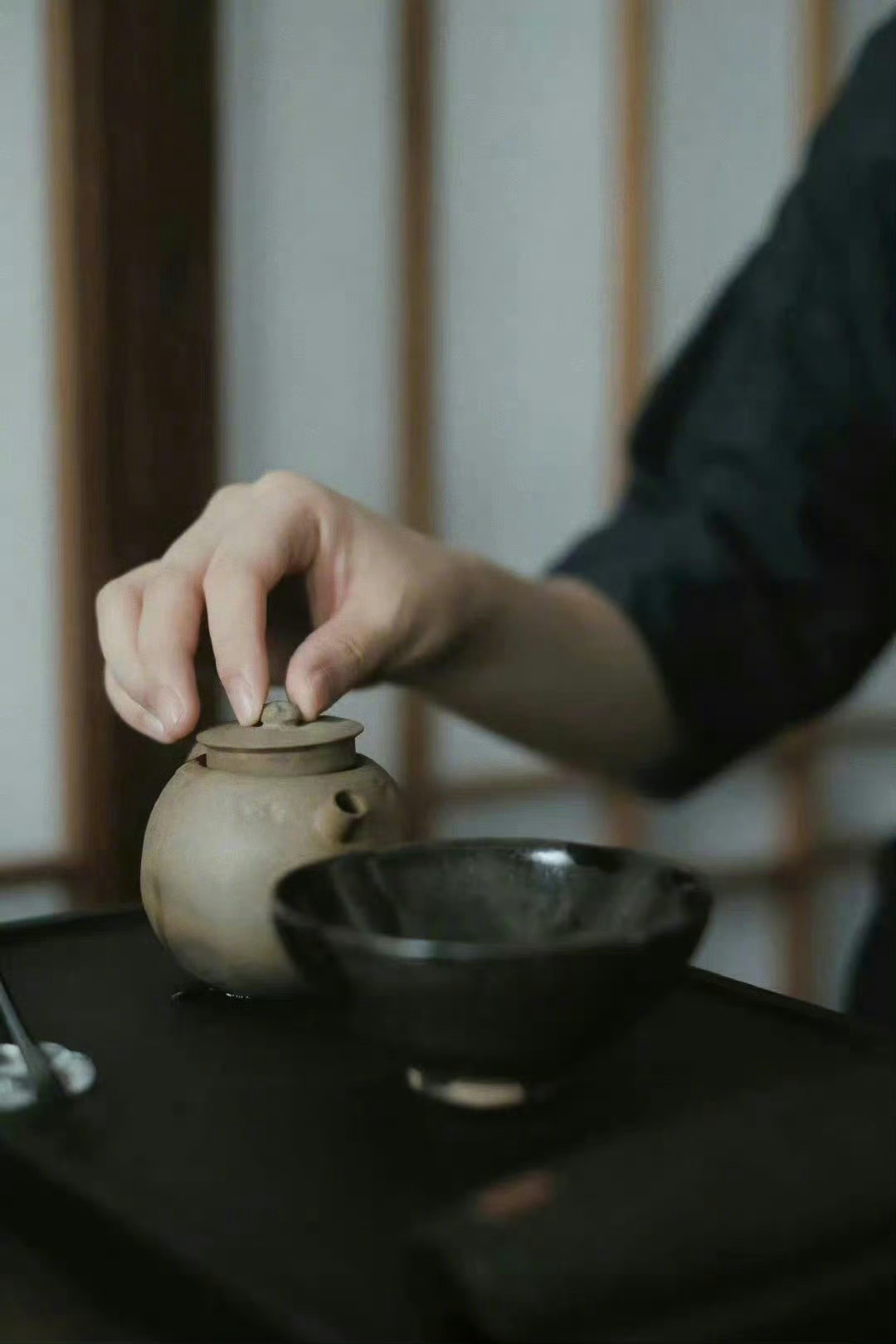 理解别人，理解到一个大概就恰到好处了，想往更深处去理解，理解出来的内容就会变得自