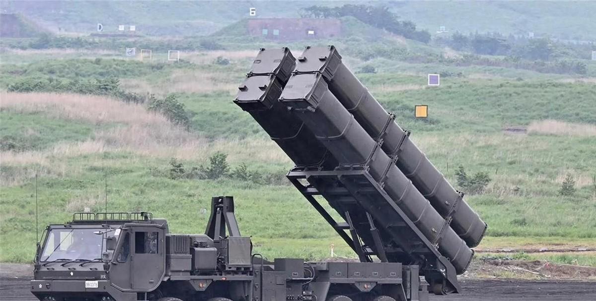 作为一个关注国际局势多年的老网友，看到日本这回把“战斧”导弹正式列装的消息，心里