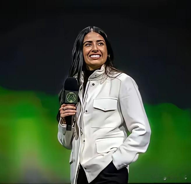 印度裔女掌门一上任就大裁美国人，这波操作真的是不服都不行！
微软Xbox新来的C