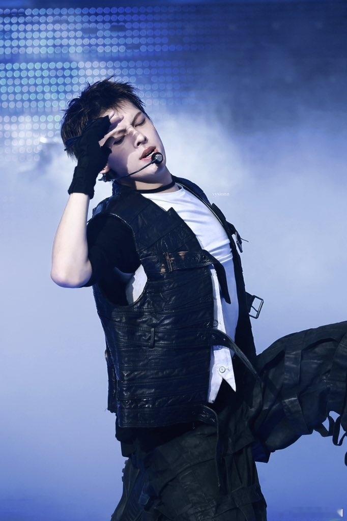 赵雨凡JAMES  🦅 赵雨凡 希望，如同黑暗中的一盏明灯，照亮我们锦绣的前程