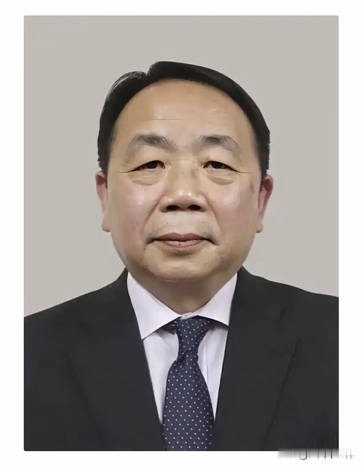 此汉奸一日不除，一日就是这个家族的耻辱，也是咱们泱泱大国的耻辱。华夏儿女中的败类