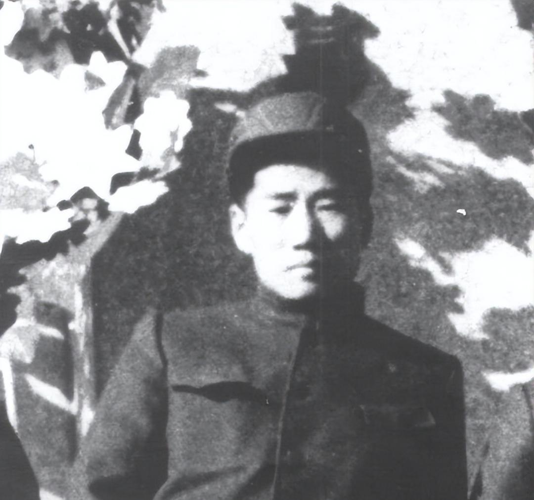 毛岸青替哥哥探望张文秋时被询问生活细节，张文秋关心问他每月零花钱是多少，你知道答