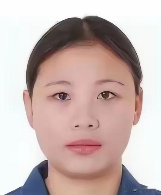 湖南警方发布悬赏通告，通缉涉黄犯罪集团主犯余井红（女，27岁）。8月5日宜章公安