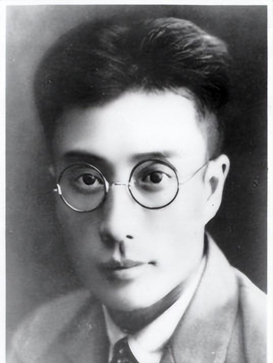 1986年，金沙县人民政府对当地的一座无名红军烈士墓展开了调查，意外发现墓主人竟