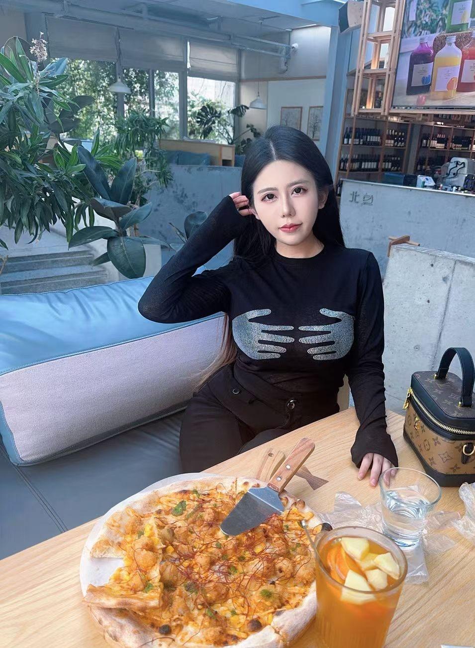这衣服真的有点东西[捂脸]
