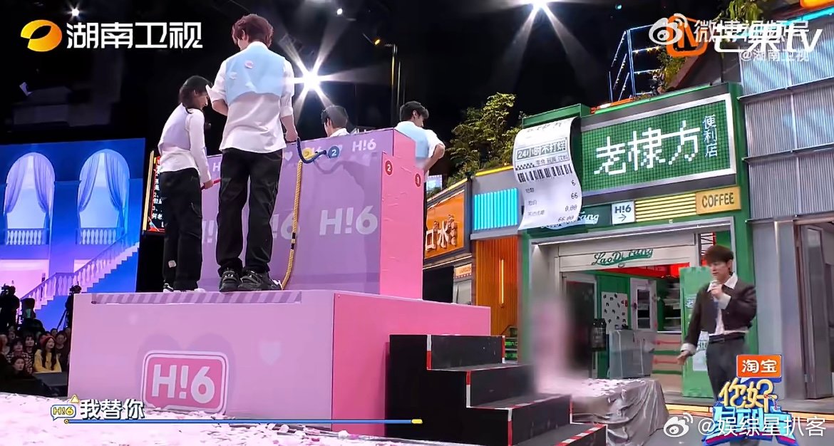 周也 网速慢不了一点 周也网上冲浪从不掉队，陈哲远受伤的消息她第一时间就刷到，现