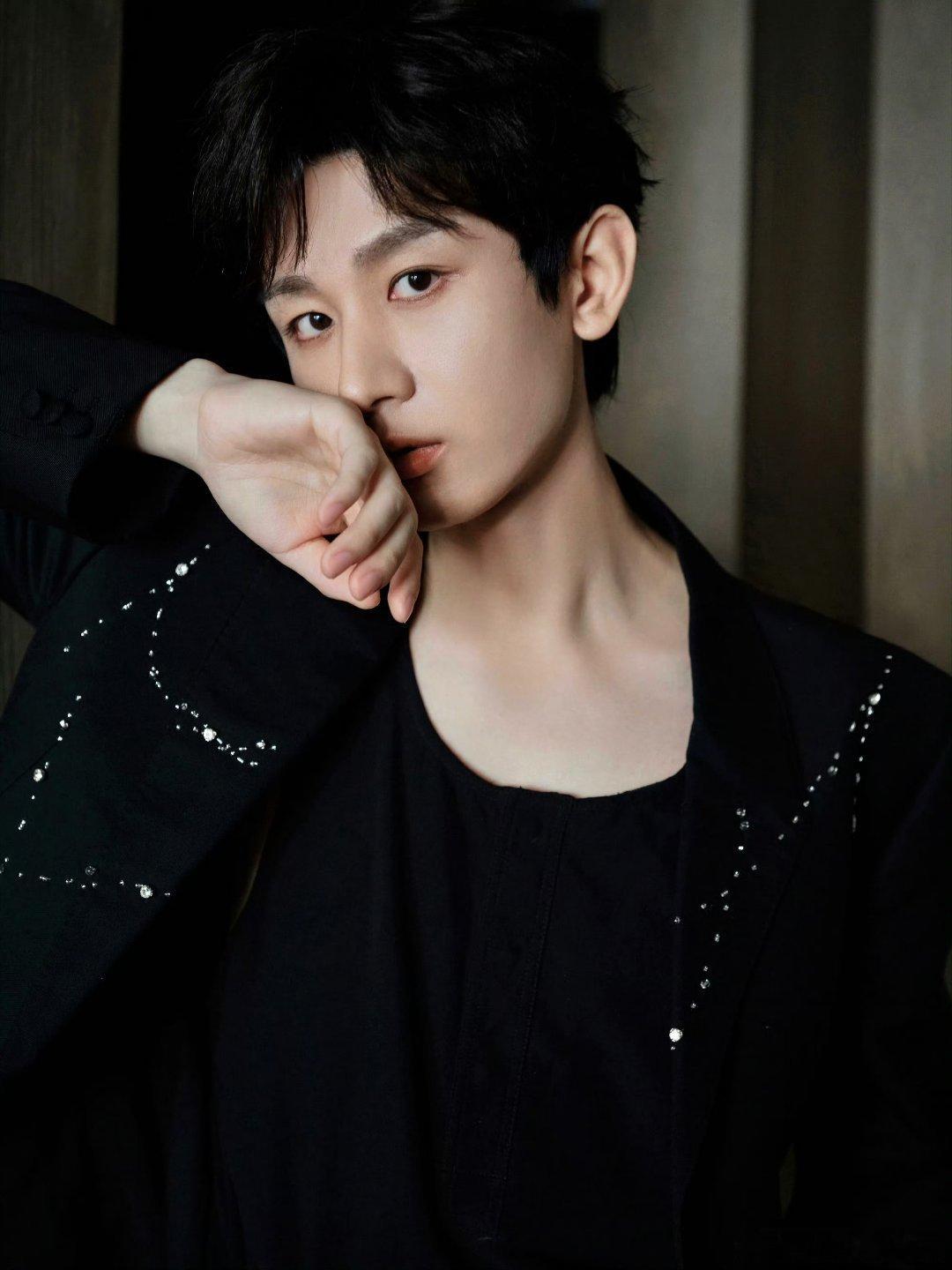 D成毅赴山海cy成毅萧秋水李沉舟肖明明你是我的乍见之欢，你是我的眼神所向，你是我