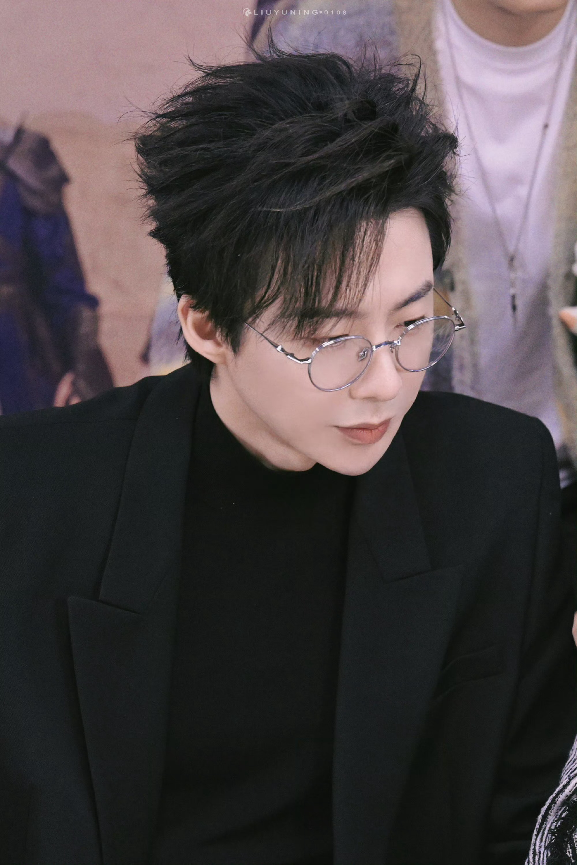 一念关山扫楼！刘宇宁又帅又苏摩登兄弟