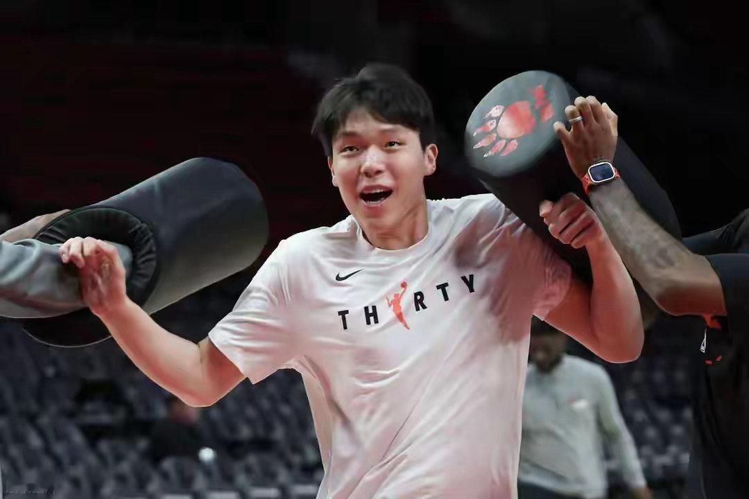 关键战！杨瀚森2分钟无表现 阿夫迪亚35分 开拓者胜快船升西部第八杨瀚森体育明星