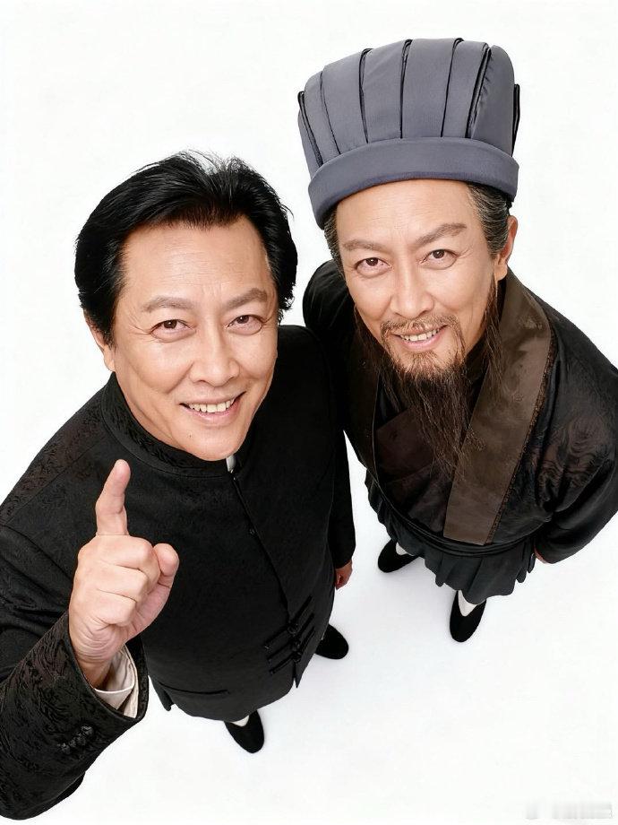 唐国强加盟2026辽宁春晚唐国强老师都来2026辽宁春晚啦，这阵容直接“封神”，