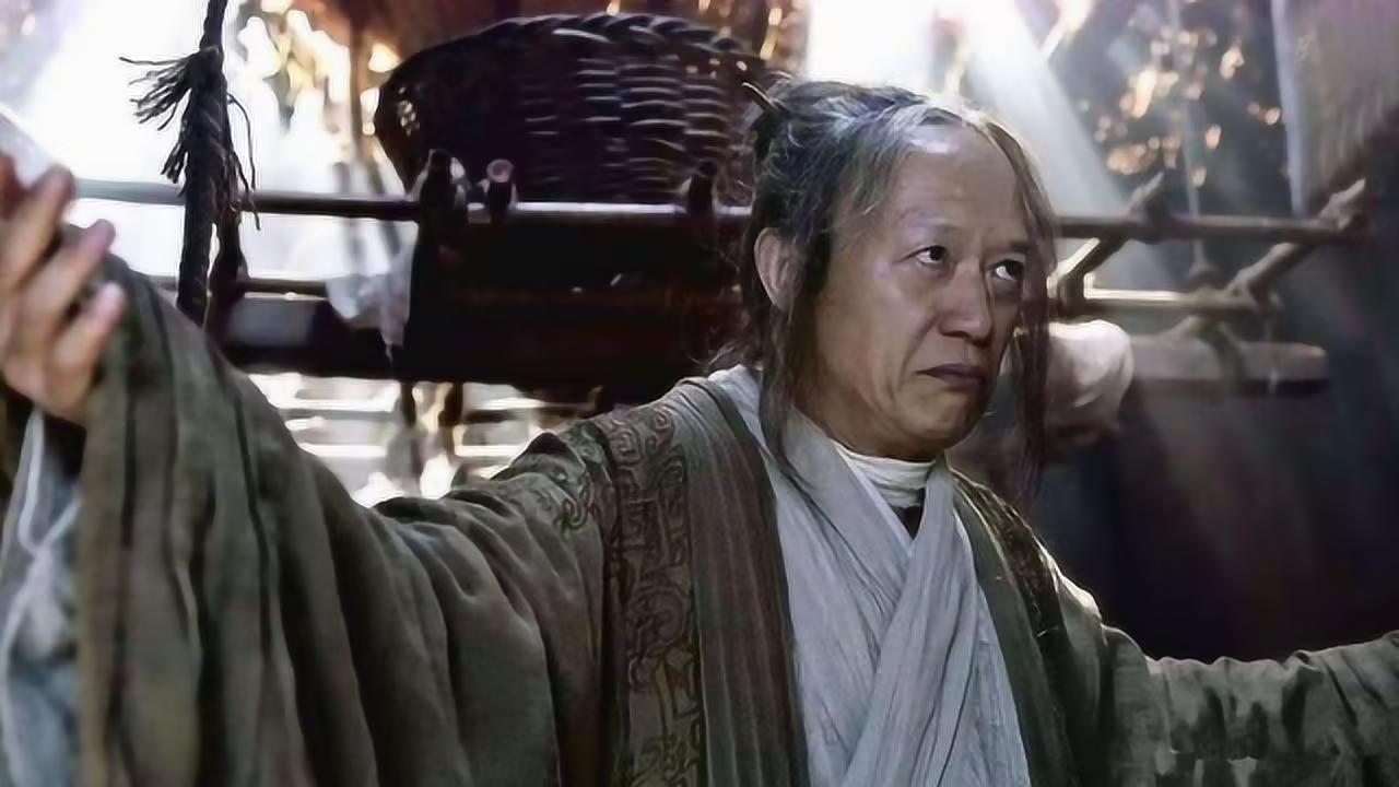 为什么杀了魏忠贤不久，大明朝就垮了？一句话戳破真相：给魏忠贤一百万军饷，他贪 4