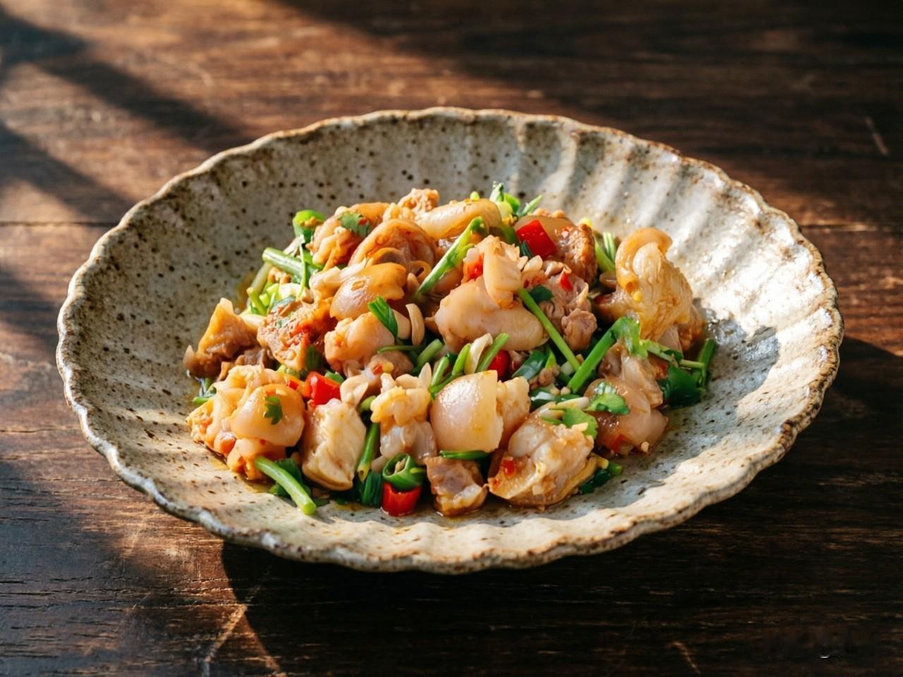巧拌酸辣猪蹄

【食材准备】

主料：猪蹄 500克（选前蹄，去毛洗净，斩3厘米