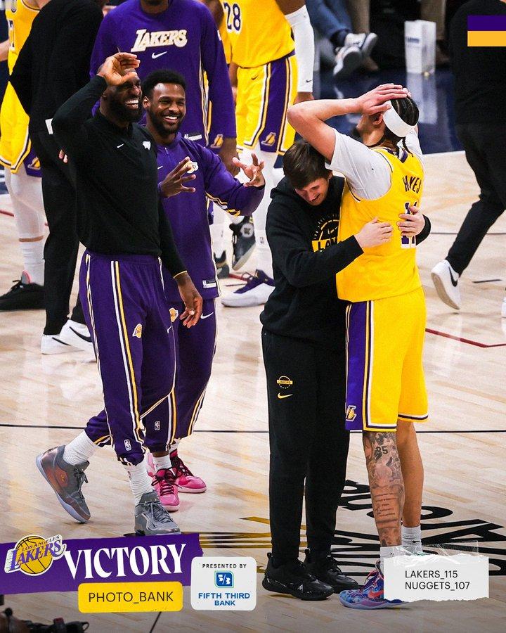 湖矿迟评- 最佳逆转当穆雷上半场里突外投各区域拉回投篮点名上线，侧翼防线；阵地起