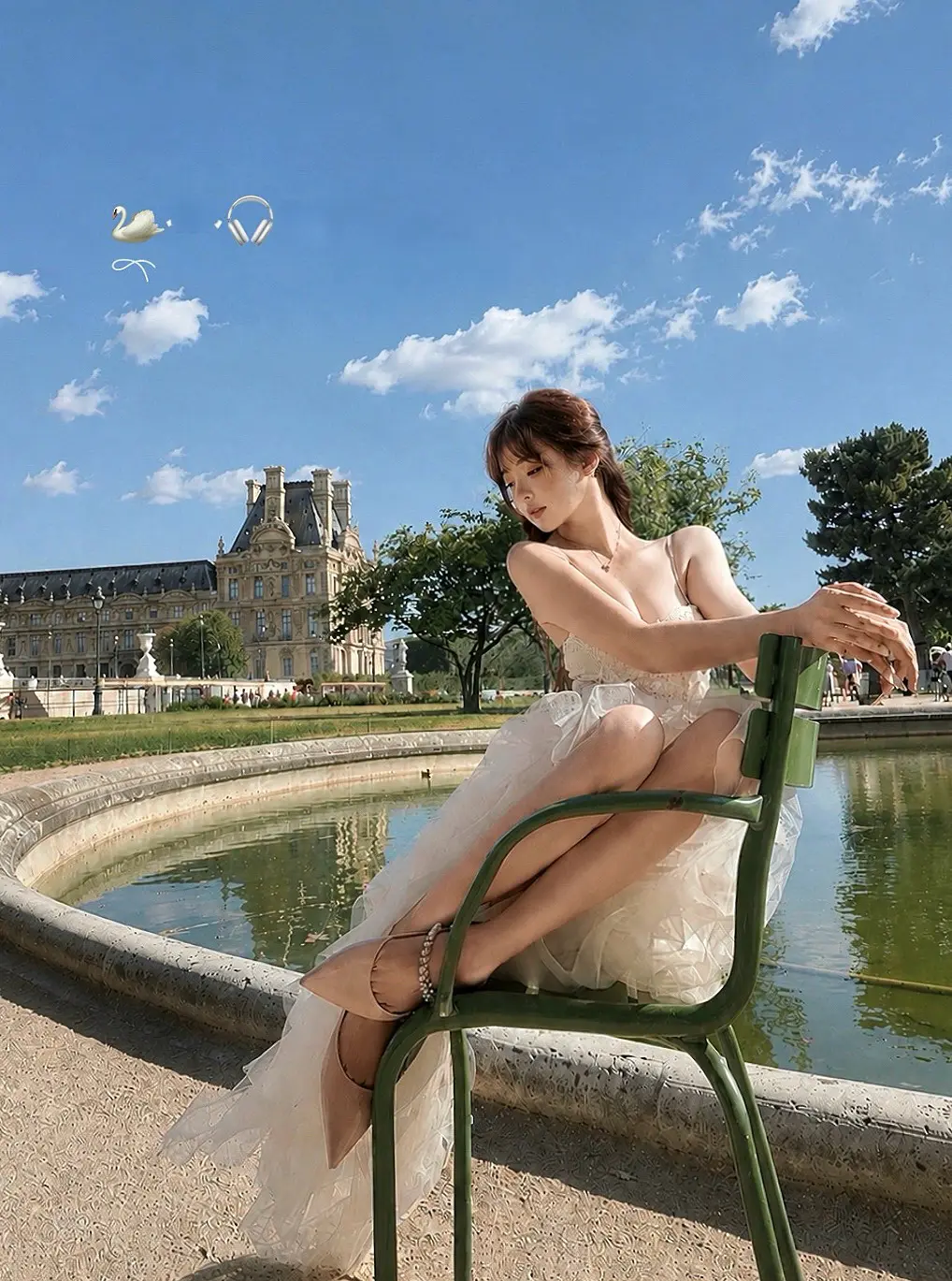 𝓑𝓮 𝓵𝓲𝓴𝓮 𝓪 𝓼𝔀𝓪𝓷 .🤍⛲️🦢