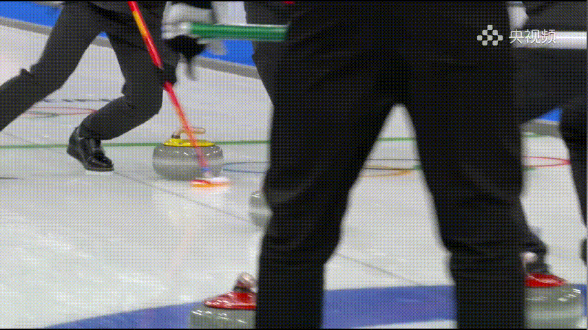 中国队后手3分！对手直接握手！11-4！！！最后谭教练的意思是没有除夕惨案恭喜连