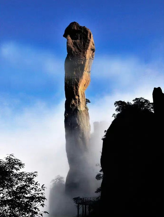 江西 · 三清山集天地之秀，纳百川之灵，是华夏大地一朵风景奇葩。 江西旅行在路上