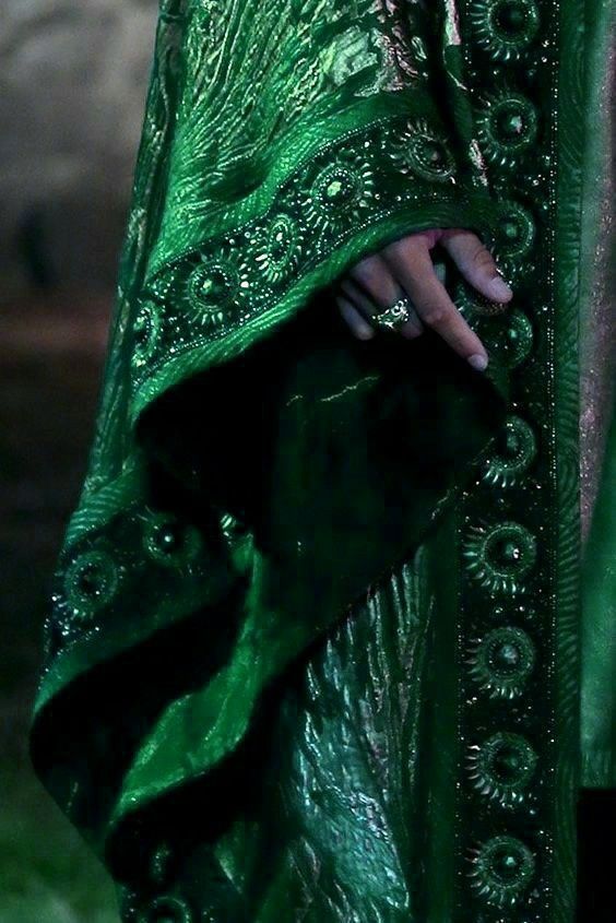 Green 📗🍏🥑🫒🌵🥦🍀💚 