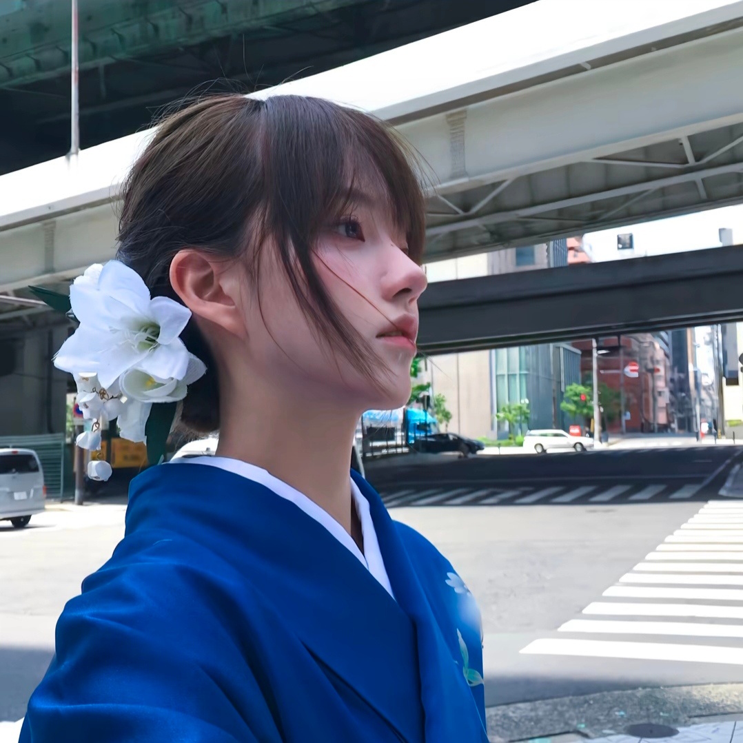 𝐖𝐞𝐂𝐡𝐚𝐭｜小众蓝色系女生头像分享𝑆𝘩𝑎𝑟𝑒. 