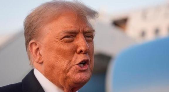 特朗普曾公开放话，若中国解放 台湾 ，他就下令轰炸这边 。这番言论看似嚣张跋扈，