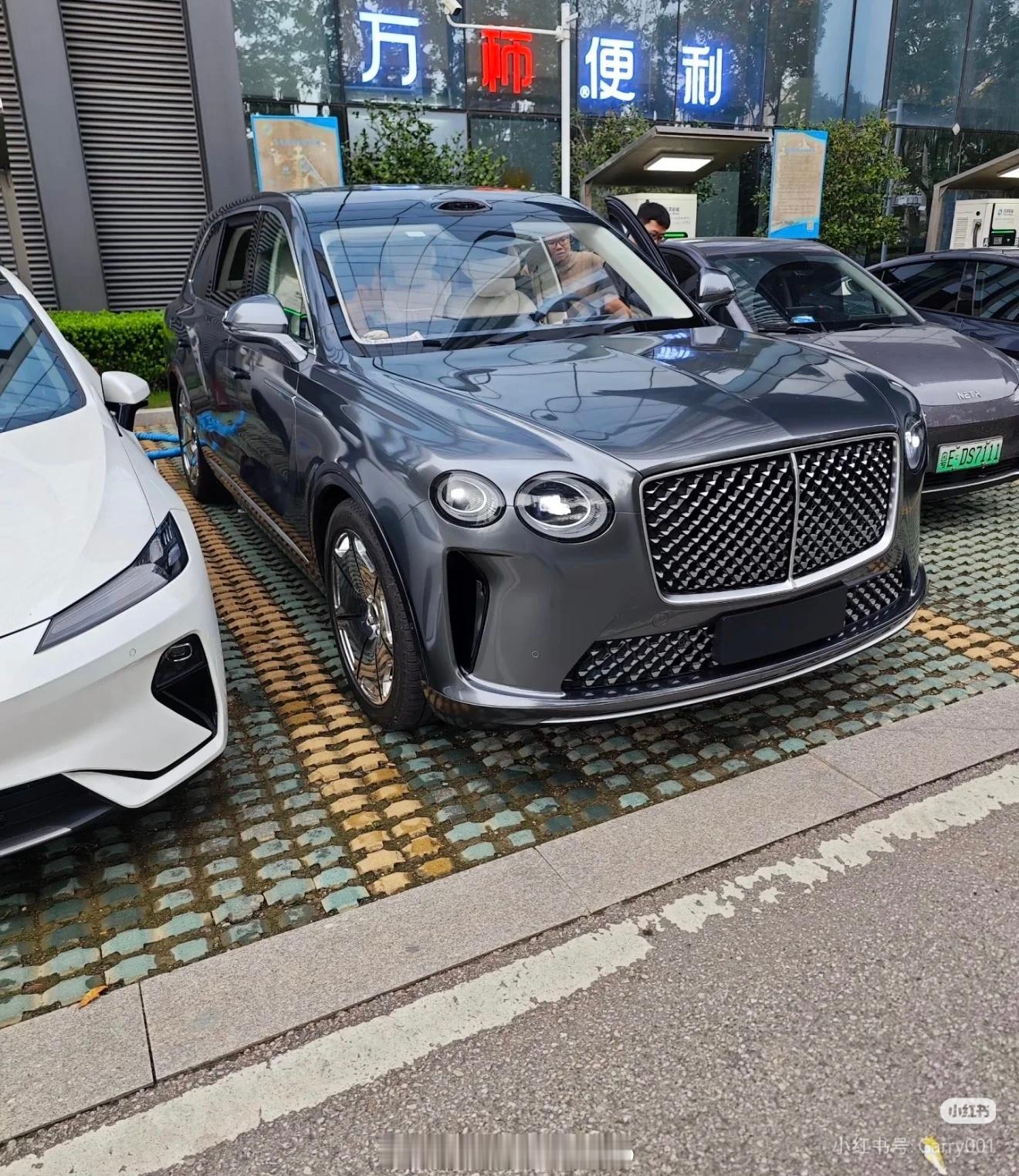 这到底是个啥东西？？？不太像老头乐我与汽车的日常大v聊车 ​​​