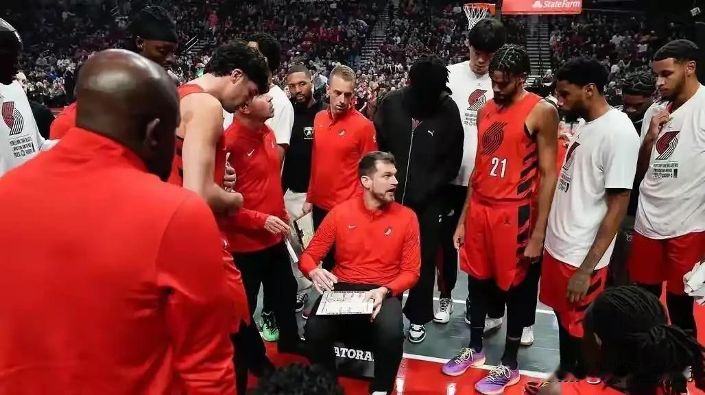 收视爆炸！刺拓G1创赛季最高纪录，湖火G2也破天荒了。

今年季后赛的流量密码，