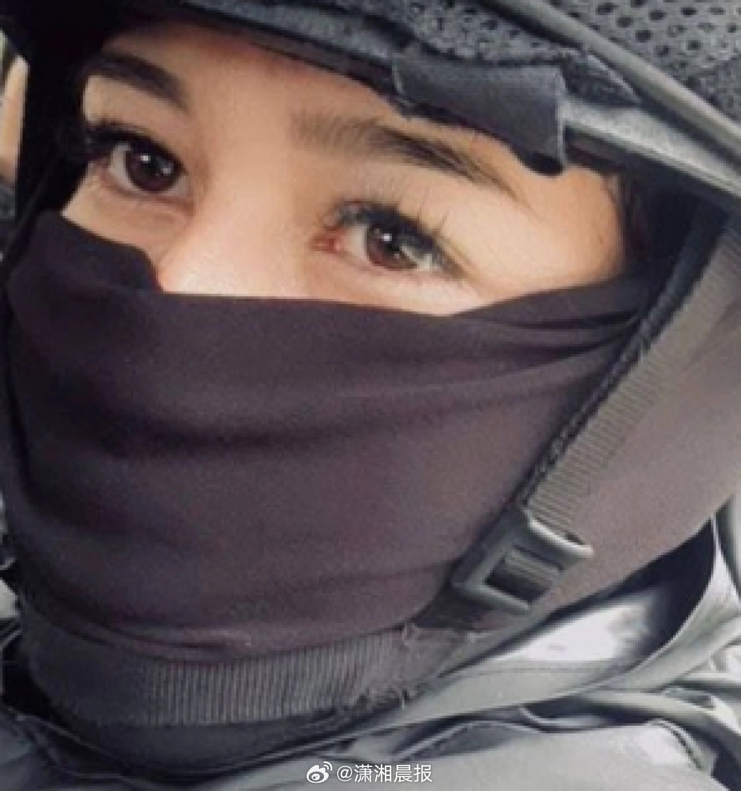 【#墨西哥19岁女兵死亡前曾揭露性骚扰#】#墨西哥女兵揭露性骚扰无果后死亡#近日