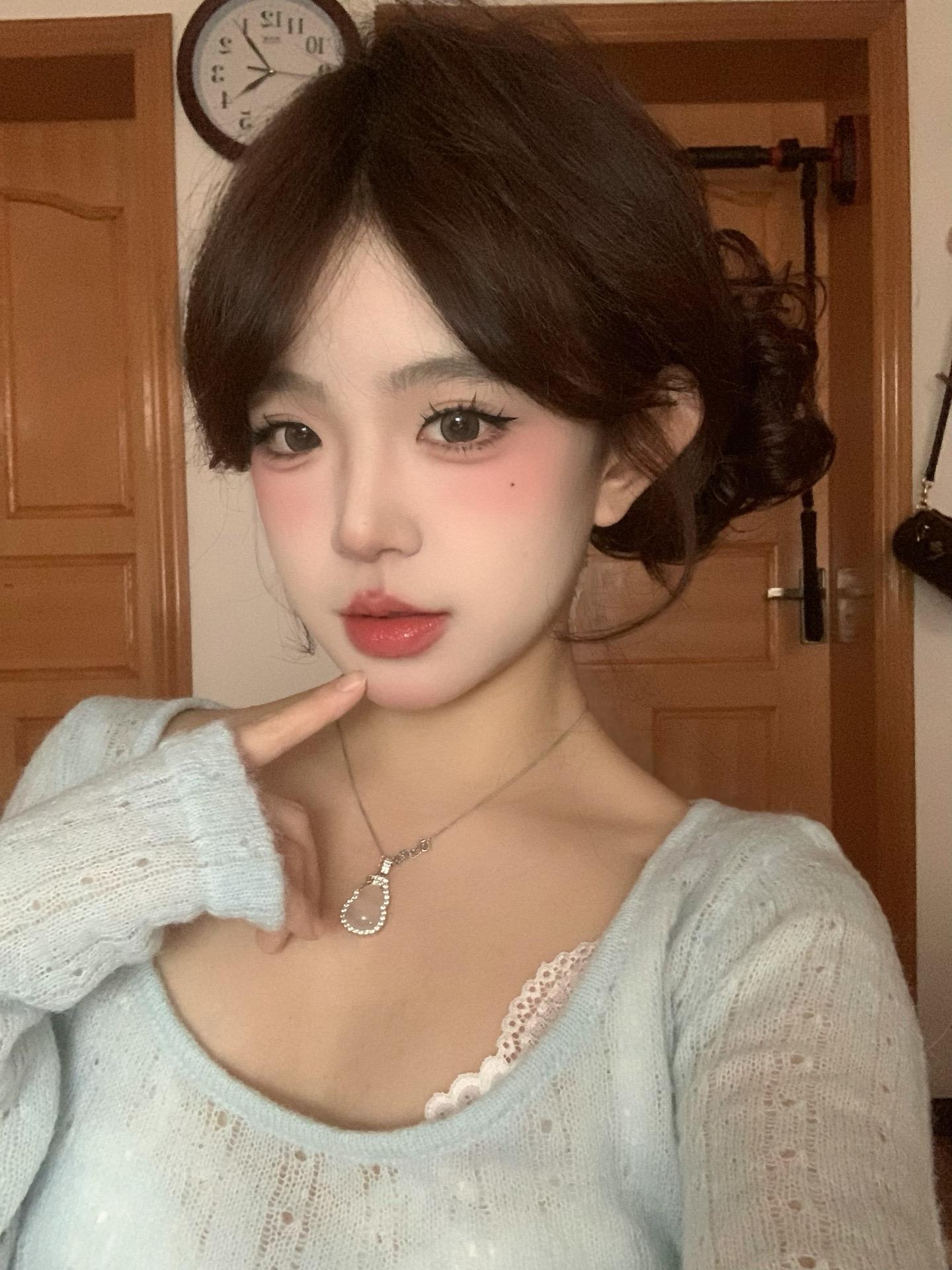 甜妹 温柔 甜美 怼脸拍 卷发